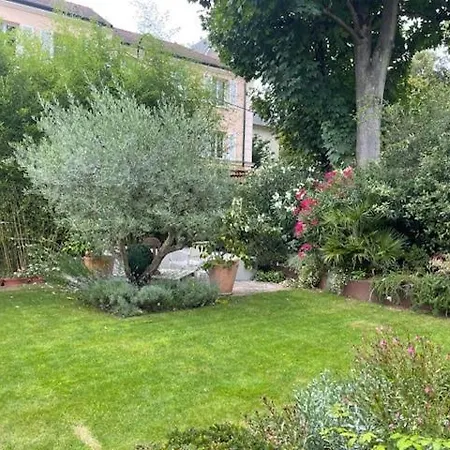 Josephine Bed & Breakfast Saint-Cloud